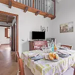 Amazing View On Hills With Shared Pool 아파트