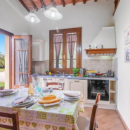 아파트 Amazing View On Hills With Shared Pool *