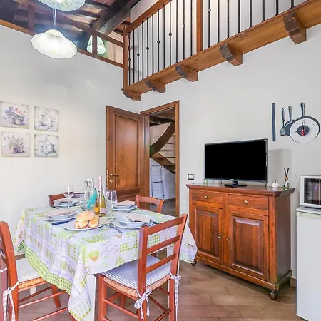Apartment Amazing View On Hills With Shared Pool Lamporecchio