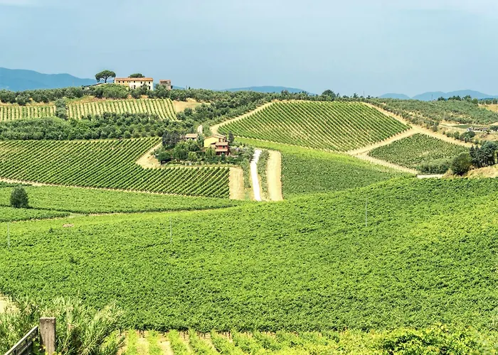 Amazing View On Hills With Shared Pool